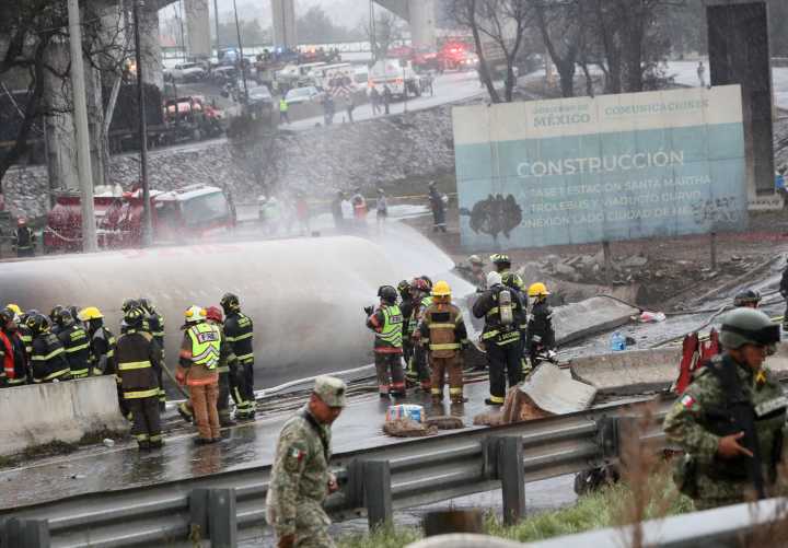 Ciudad de México establecerá protocolo para vehículos de carga tras explosión de camión