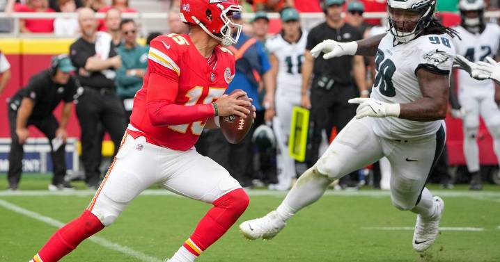 Eagles Week 2 stock watch: Young boisterous defense overcomes early mistakes