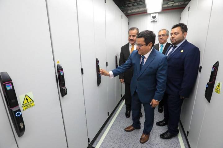 Posibles irregularidades en construcción de data centers del MINSA