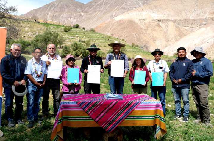 Municipalidad de Camarones y CONADI invierten en riego para enfrentar la escasez hídrica