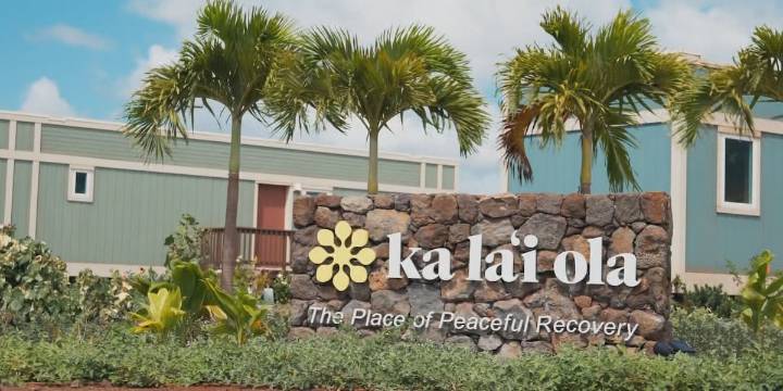 State officials, families celebrate the delivery of homes for Maui wildfire survivors