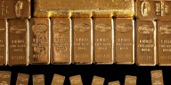 Gold prices vs. the dollar and bonds: Markets have been acting 'super weird' lately
