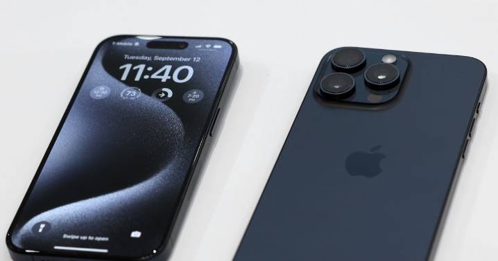 Warning as 'incredibly good' fake iPhones flood Stirling