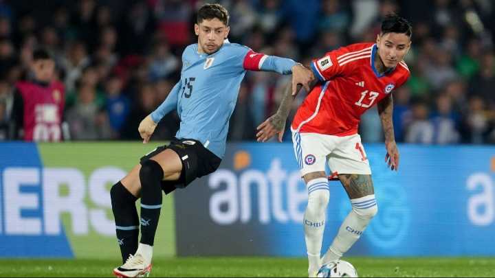 Eliminatorias: hora y cómo ver Chile vs. Uruguay