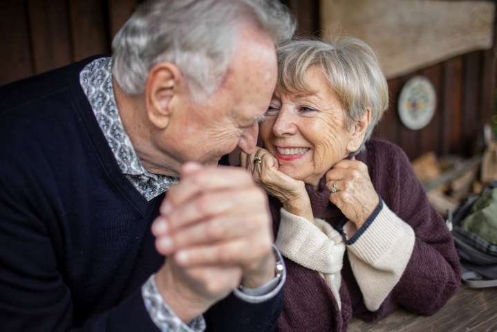 Asking Eric: Senior widow would like new love to visit family with her this holiday, but no one will host