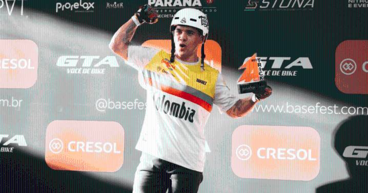 Bogotá celebra la victoria en Brasil de Luis Rincón en BMX Freestyle