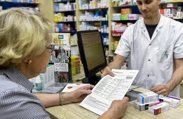 Almacenes y farmacias, los sectores más afectados por caída de consumo del último mes
