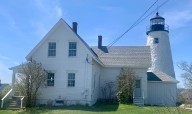 Castine lets couple keep living in lighthouse after residency concerns