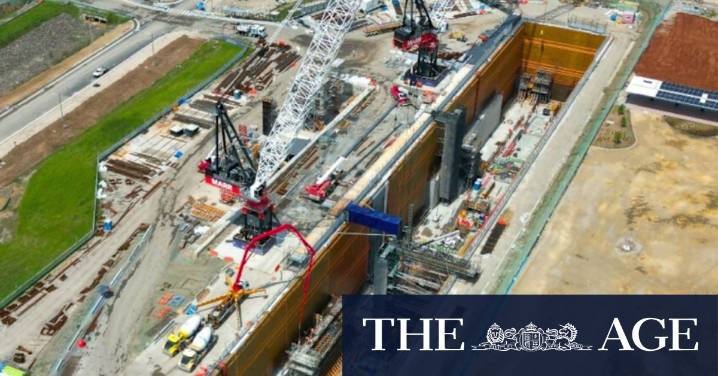 Fear and fire: Major government contractor, NRL sponsor accused of intimidation campaign