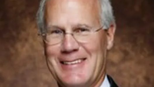 Retired TN/Murfreesboro banking leader Lee Moss dies after illness