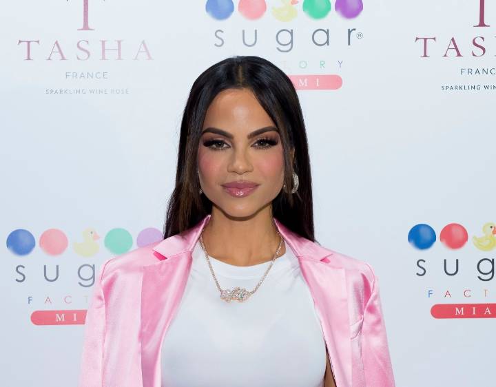 Natti Natasha invita a sus fans a su baby shower: “Queremos celebrarlo con ustedes”