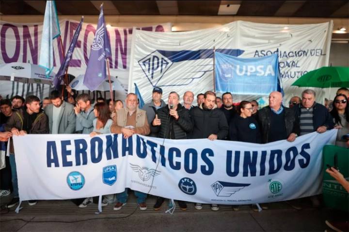 ATE realiza asambleas en 21 aeropuertos y podría haber demoras en los vuelos