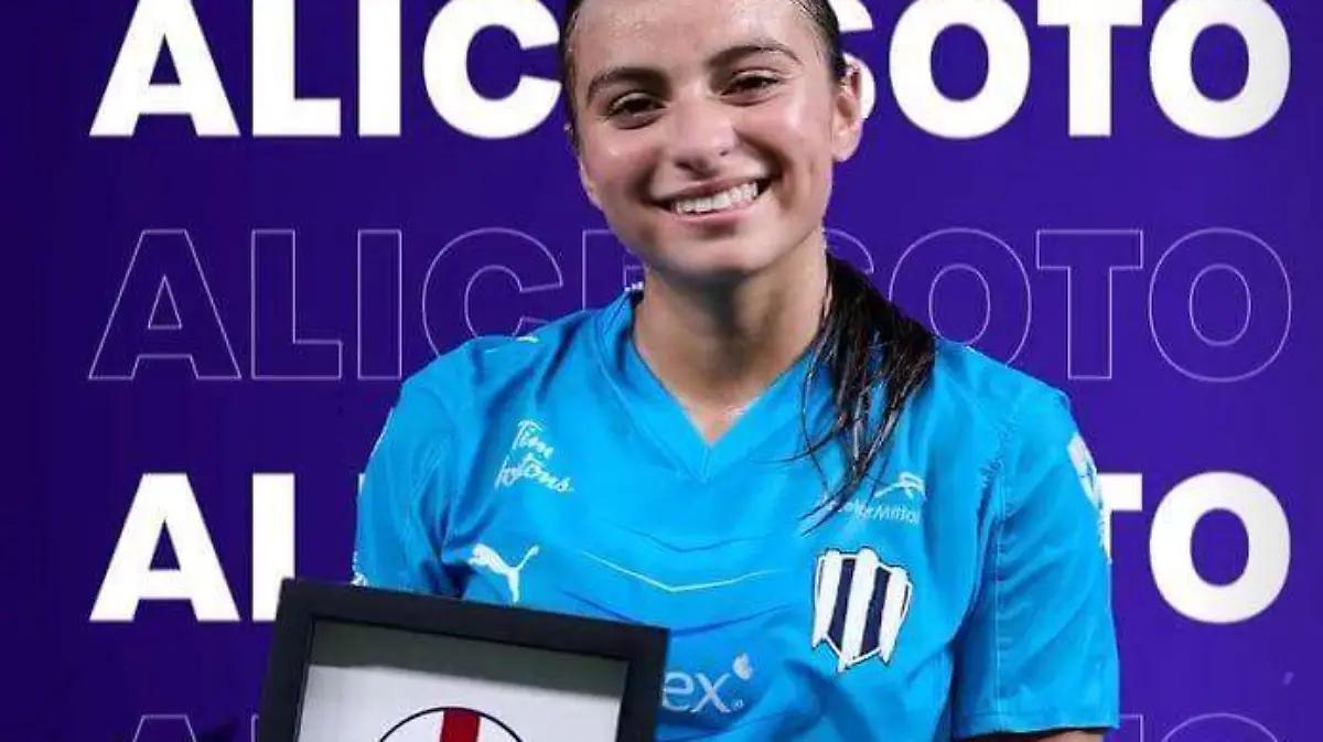 Alice Soto brilla con Rayadas: firma su primer hat-trick internacional en goleada histórica
