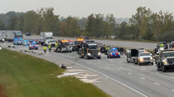 All lanes closed following injury crash involving 3 semis in Wood County