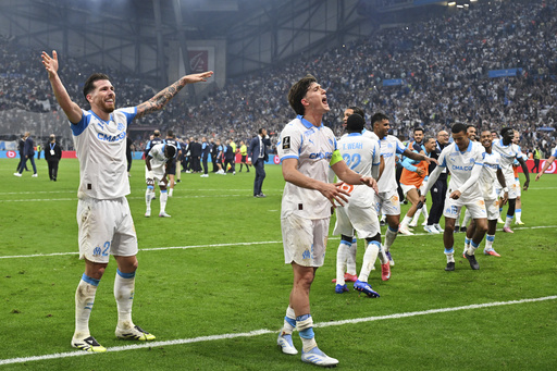 Marsella vence al PSG en Le Classique y pone fin al inicio invicto del campeón de Francia