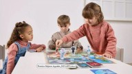 De una Barbie diabética a un juego contra el acoso escolar: estos son los juguetes del año