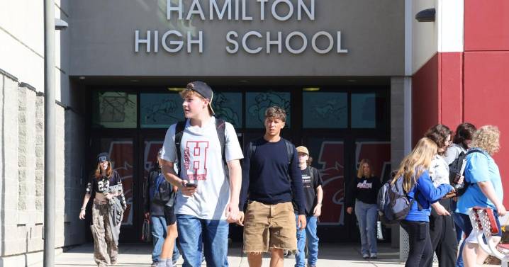 Hamilton teachers union and district wrap negotiations after former contract was reopened