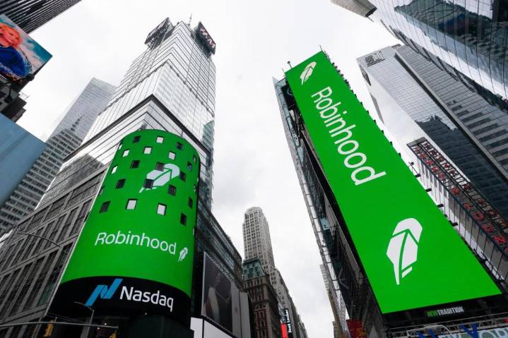 Robinhood joins companies calling the S&P 500 their home