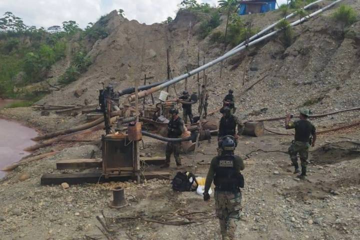 PCM: en lo que va del año se incautó más de S/2,000 millones en bienes a la minería ilegal
