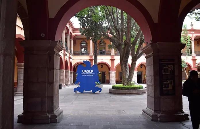 UASLP no aceptará pagos “en especie”