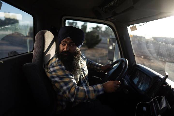Sikh truckers see spike in anti-immigrant vitriol after deadly Florida crash – Sun Sentinel