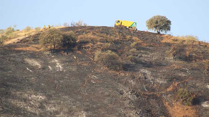 Cinco personas ya han sido investigadas por los incendios forestales de este verano en Granada