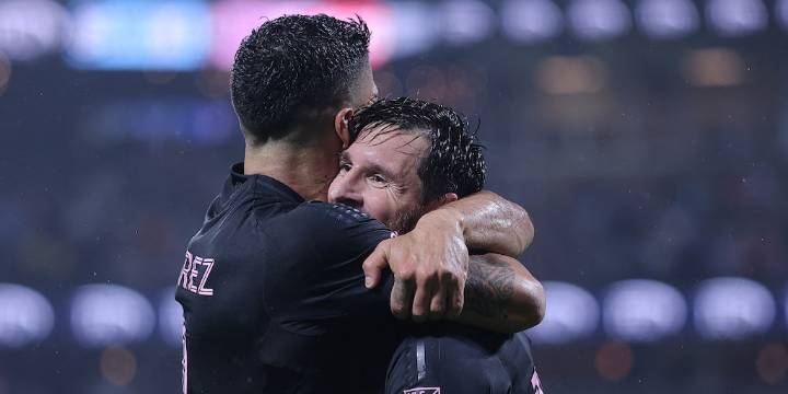 Dos goles exquisitos y una asistencia de caño: las perlas de Messi en el triunfo del Inter Miami ante New York City