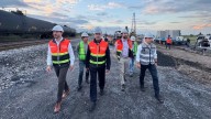 Jesús Esteva da banderazo al inicio de obras del tren Saltillo