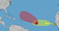 El Centro Nacional de Huracanes vigila otra onda tropical en la costa de África