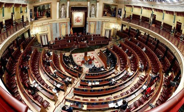 La derecha española tumbó en el Congreso la reducción de la jornada laboral