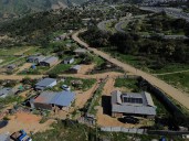 Familia Correa y promesa del Minvu de demoler en septiembre la toma en Quilpué: "No podemos estar seguros que ahora sí sucederá"