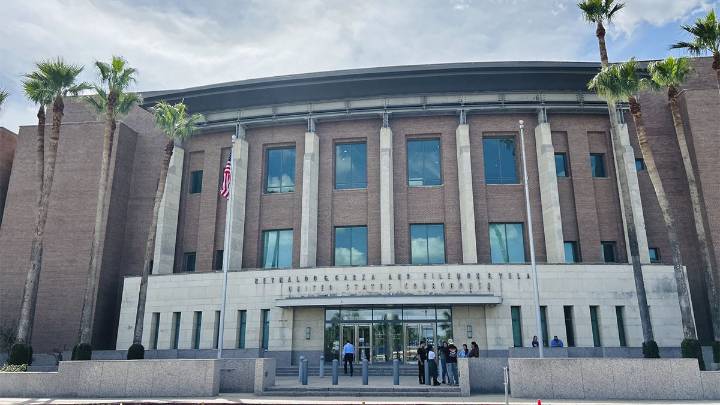 A prisión joven de Brownsville por facilitar exportación de armas a México