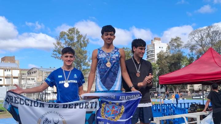 Matías Bellido logró una medalla de oro y otra de plata en Rosario