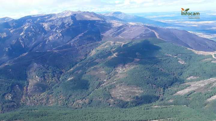 Estabilizado el incendio del Pico del Lobo tras 10 días ardiendo