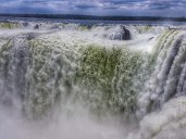 Las Cataratas del Iguazú vs las Cataratas del Niágara: cuál se impone por su altura