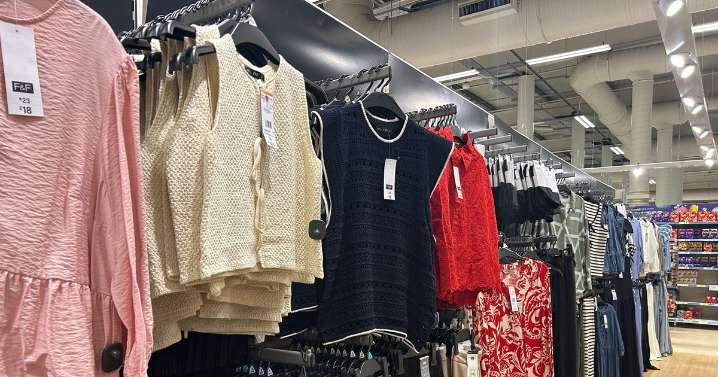 Tesco F&F releases stylish autumn jacket that shoppers say is a 'staple'