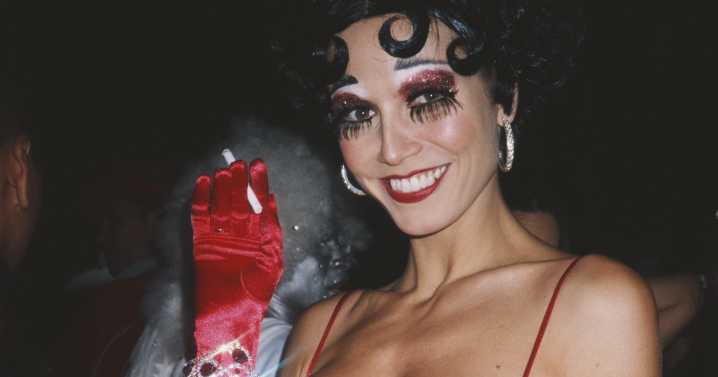 31 Easy Halloween Makeup Ideas For 2025