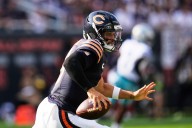 Caleb Williams ties career high with 4 TD passes, Ben Johnson gets 1st win as Bears beat Cowboys