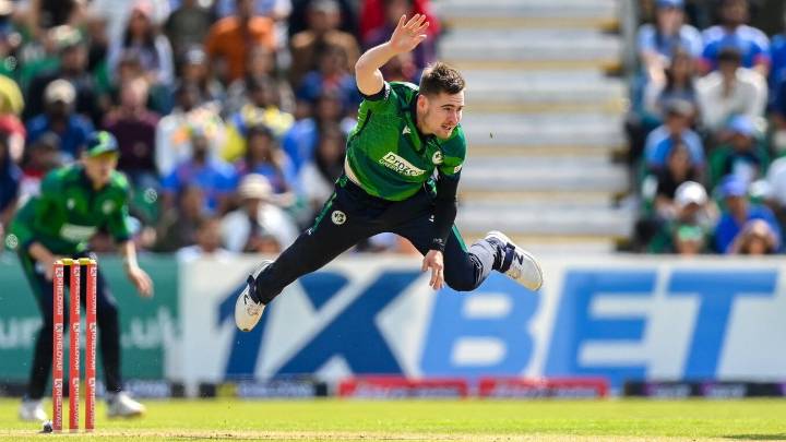 Ireland call up Calitz for England T20Is; Little, Adair absent with injury