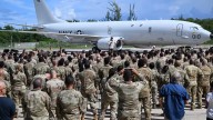 El jefe del Pentágono visita Puerto Rico en medio de la polémica por las maniobras militares en el Caribe