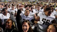 Hellums accounts for 3 TDs, scores with 2:52 left to push Army past Kansas State 24