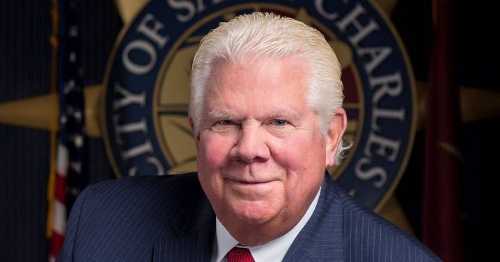 St. Charles residents start process to recall Mayor Dan Borgmeyer