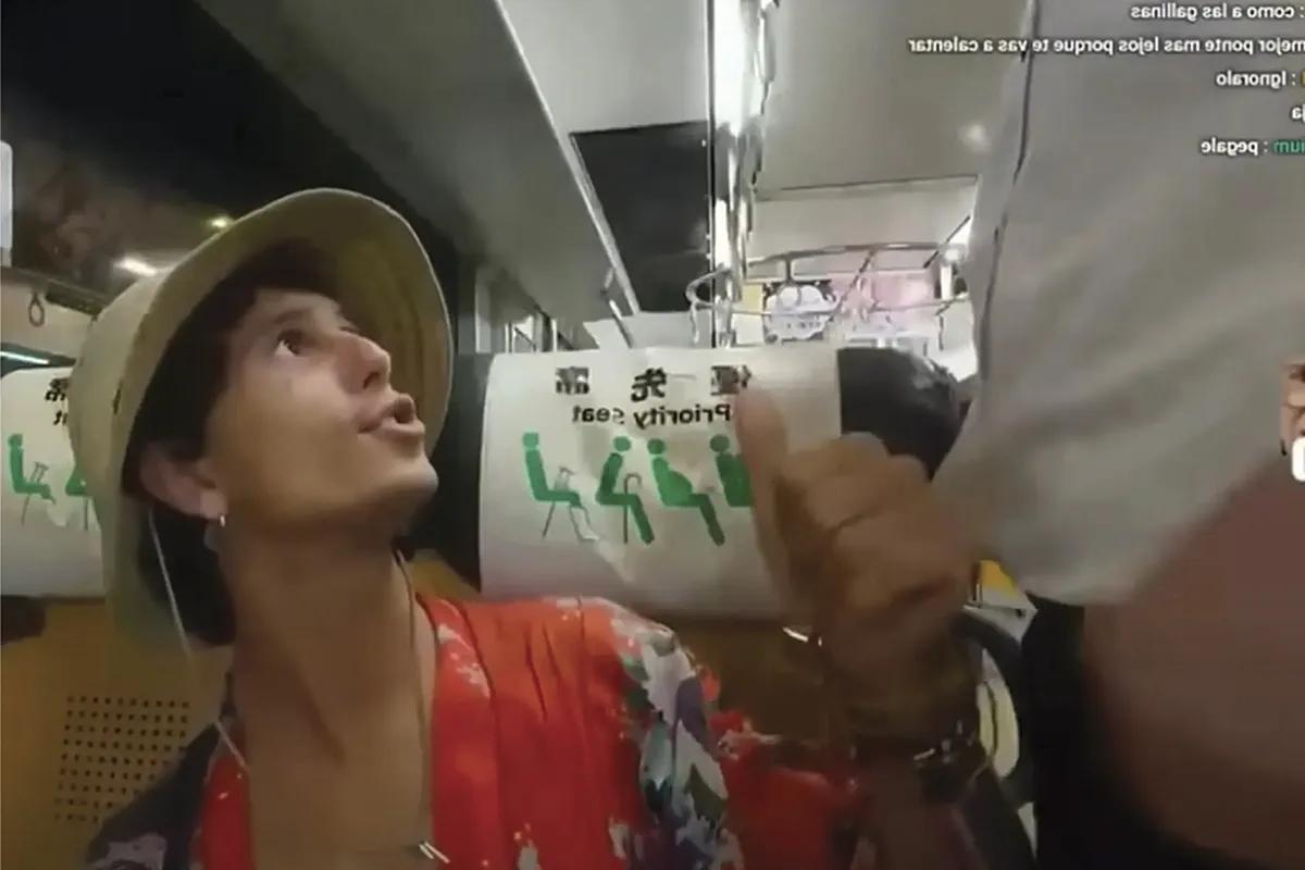 El empujón viral del español Kelton a un anciano en Japón, el país de moda que está harto de los influencers que rompen su armonía