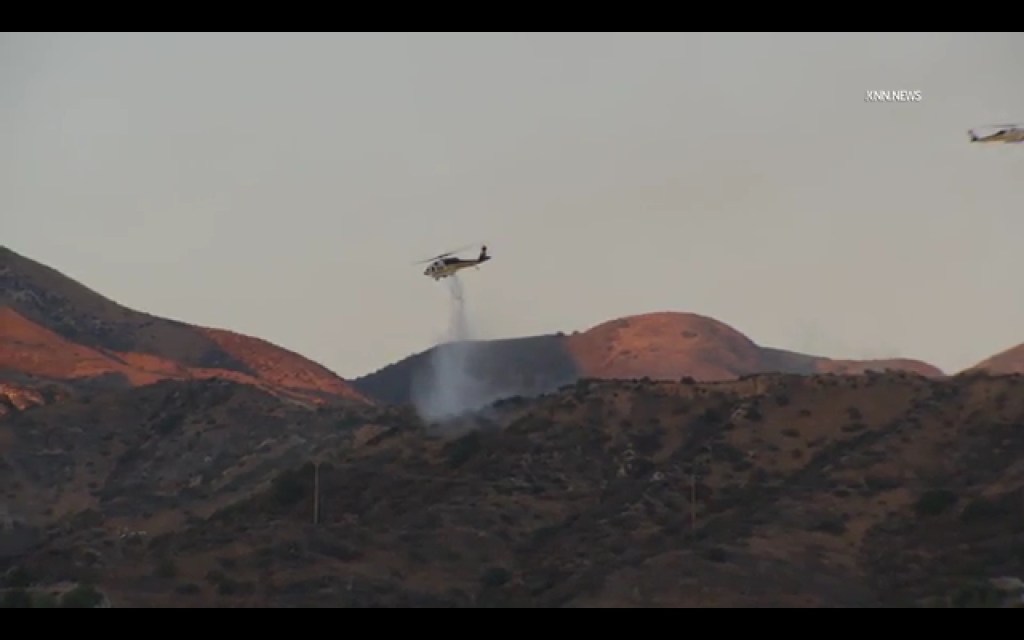 Firefighters stop 7-acre brush fire in Sylmar area