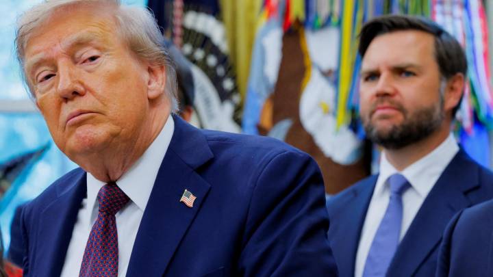 Trump afirma que EEUU atacó a un barco cargado de drogas procedente de Venezuela