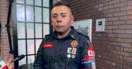 Me pesa no haber llegado antes, dice policía que cargó a bebé y abuelita