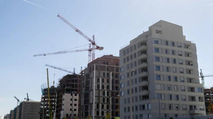 El Parlamento Europeo estudia que se bajen impuestos a la compra de vivienda por parte de jóvenes y se acelere la construcción