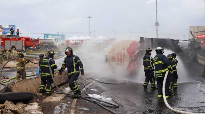 “Asumiremos nuestra responsabilidad”, dice empresa dueña de pipa accidentada en Iztapalapa