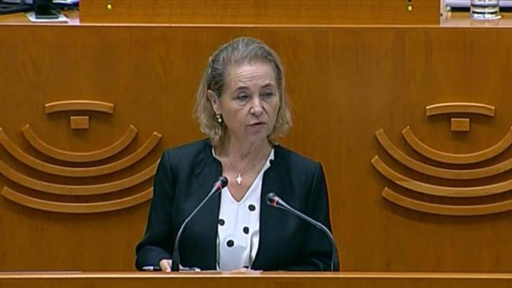 La Junta defiende su gestión de la crisis del transporte escolar mientras la oposición critica su incapacidad para negociar More