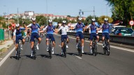 El Israel-Premier Tech ignora las protestas propalestinas en Madrid y felicita a uno de sus ciclistas por su resultado